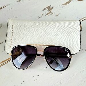 Quay Sunglasses All In Medium Size